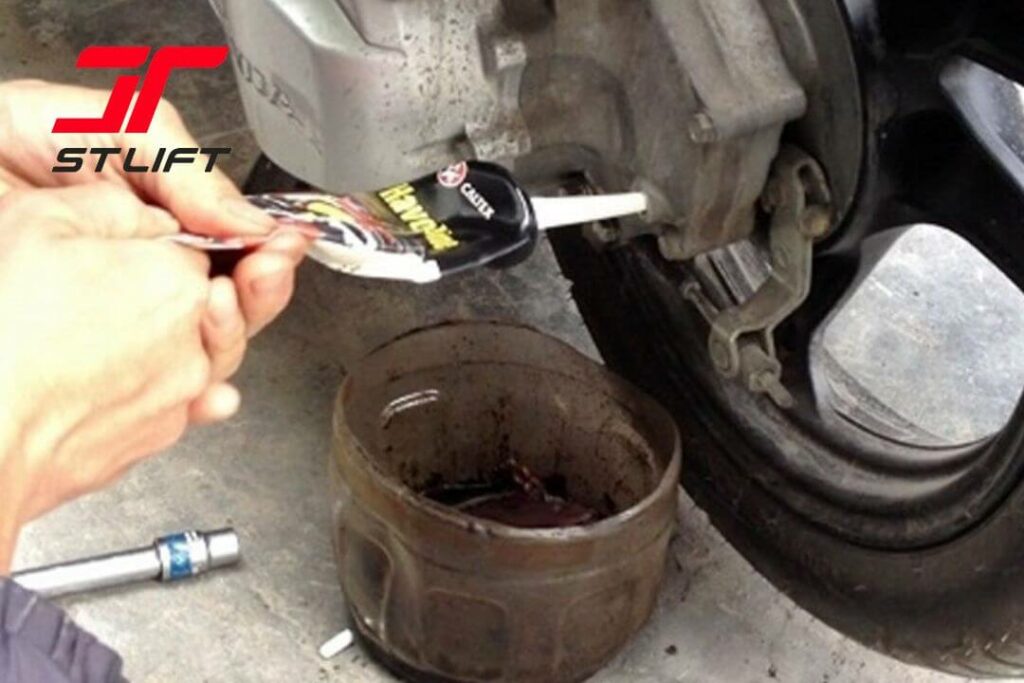Tiếng xe máy kêu bạch bạch